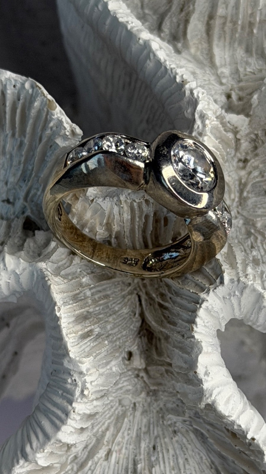 Elegant 925 Sterling Silver Cz Ring Size 8