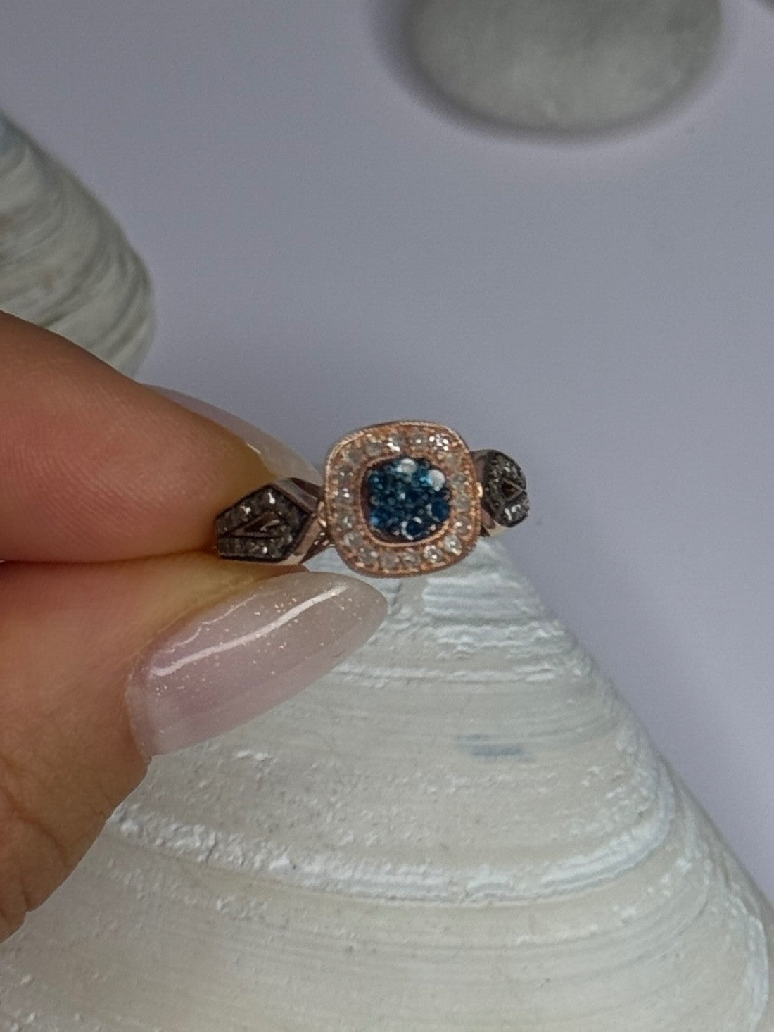 10K Rose Gold 0.5 Carat Clear & Teal Blue Dimond Ring Size 6