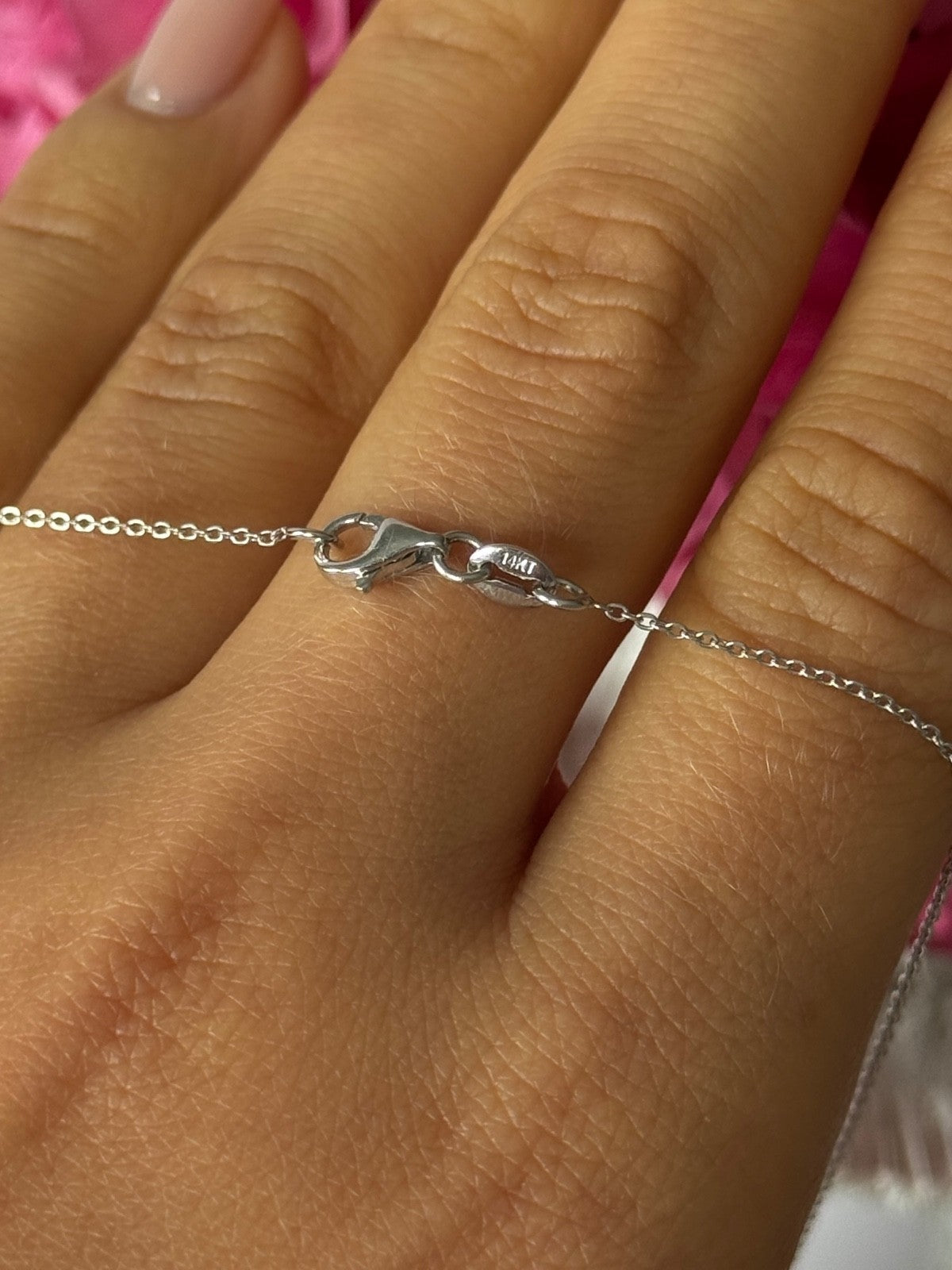 14K White Gold Heart Necklace Length 16 inch