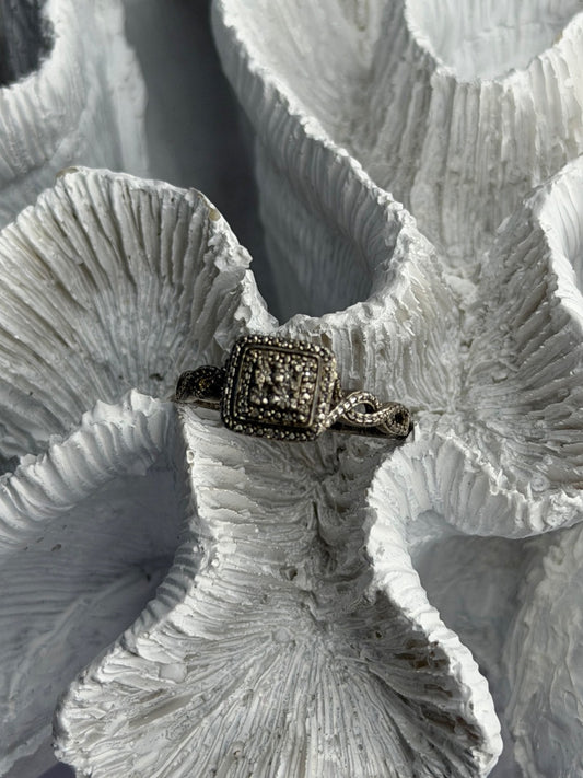 925 Sterling Silver White Sapphire Ring Size 9
