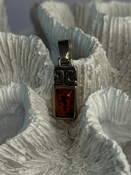Vintage 925 Sterling Silver Amber Pendant Length 1.10 Inch