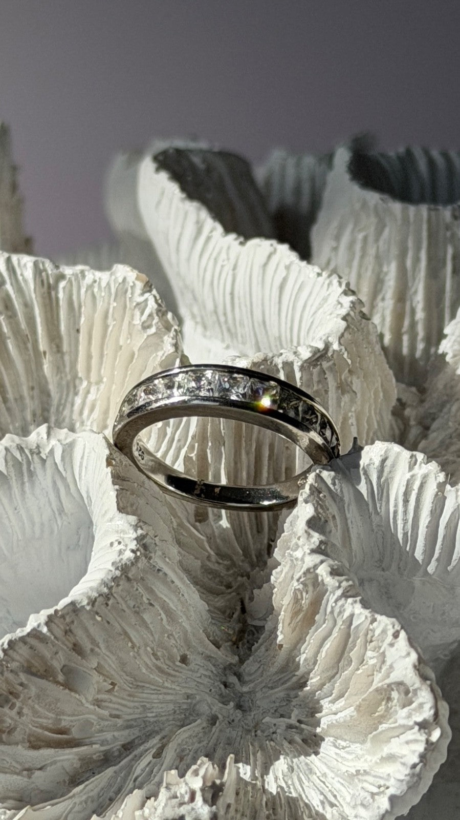 Shiny 925 Sterling Silver Cz Ring Size 6