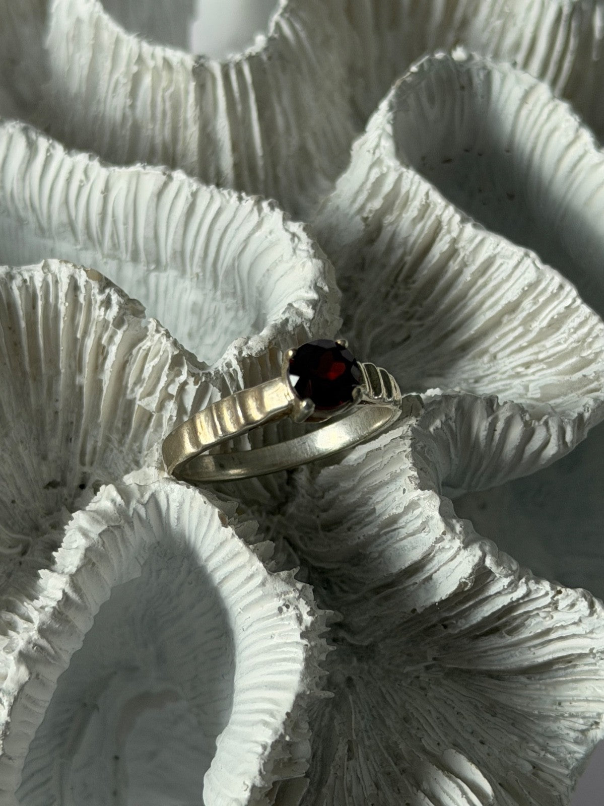 925 Sterling Silver Garnet Ring Size 9