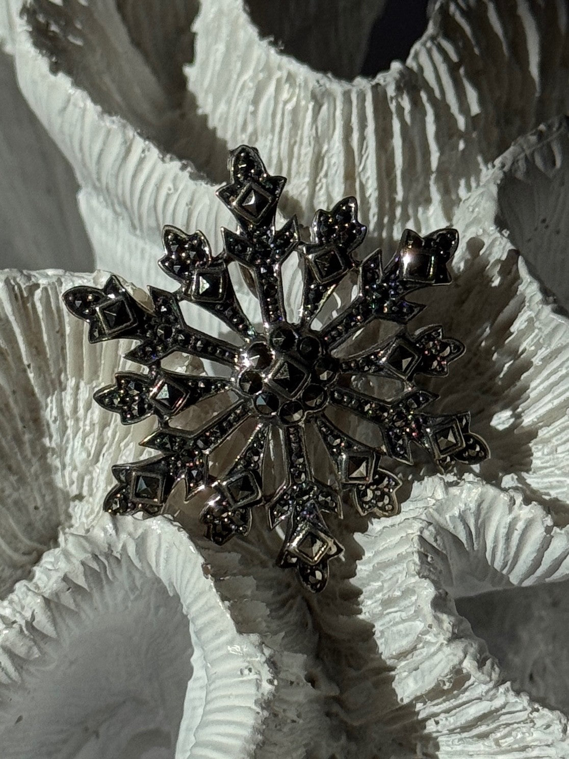925 Sterling Silver Snowflake Marcasite Pendant
