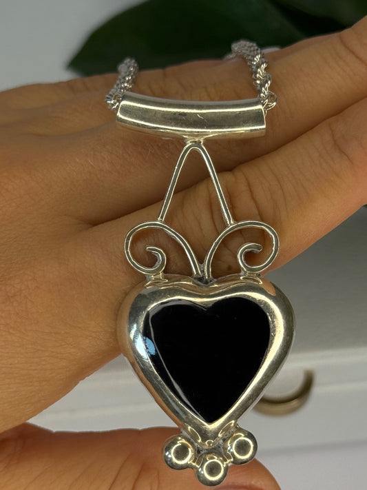 925 Sterling Silver Onyx Heart Necklace Length 24 Inch