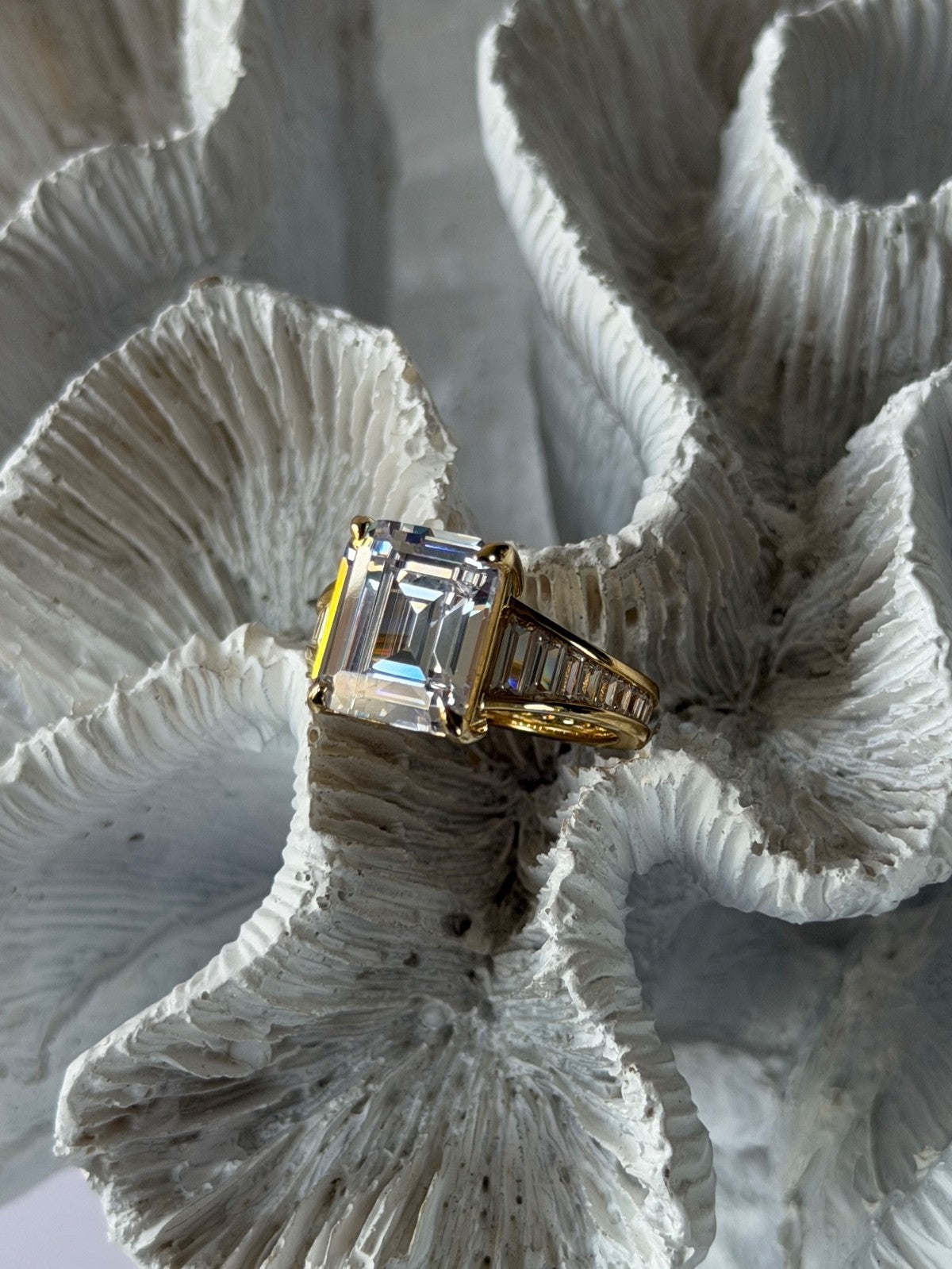 925 Sterling Silver Gold Plated Cz Ring Size 8