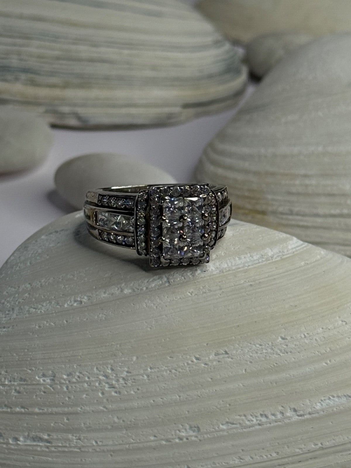 925 Sterling Silver Cz Ring Size 9