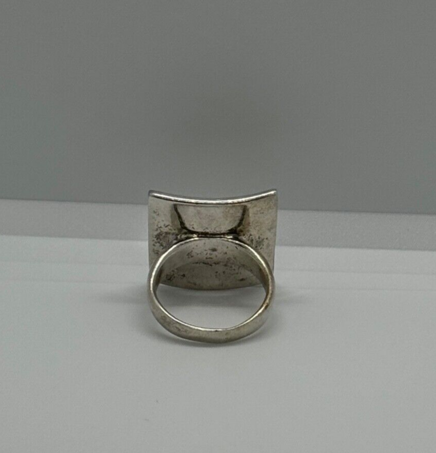 925 Sterling Silver Ring Size 8