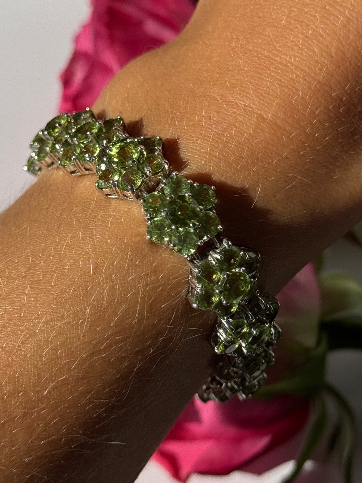925 Sterling Silver Peridot Flower Bracelet 7.5 Inch