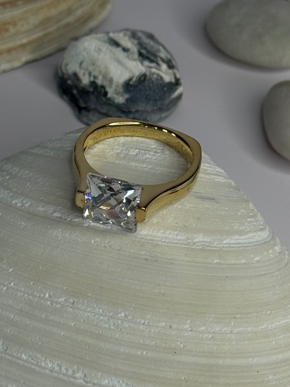 Classy Design 925 Sterling Silver Gold Plated Cz Ring Size 10