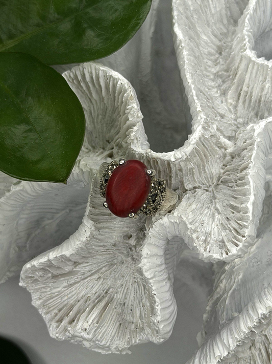 Vintage 925 Sterling Silver Red Jade & Marcasite Ring Size 6.5