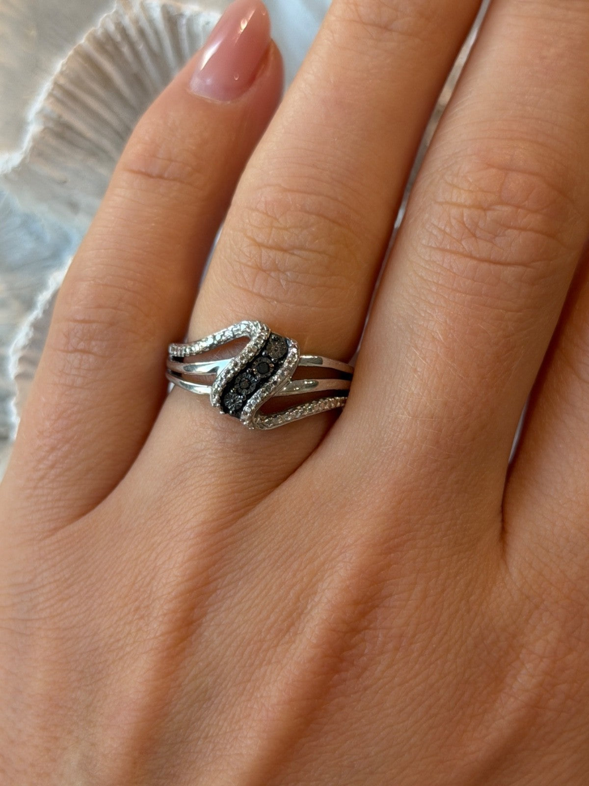 Jwbr 925 Sterling Silver Black & White Diamond Ring Size 7