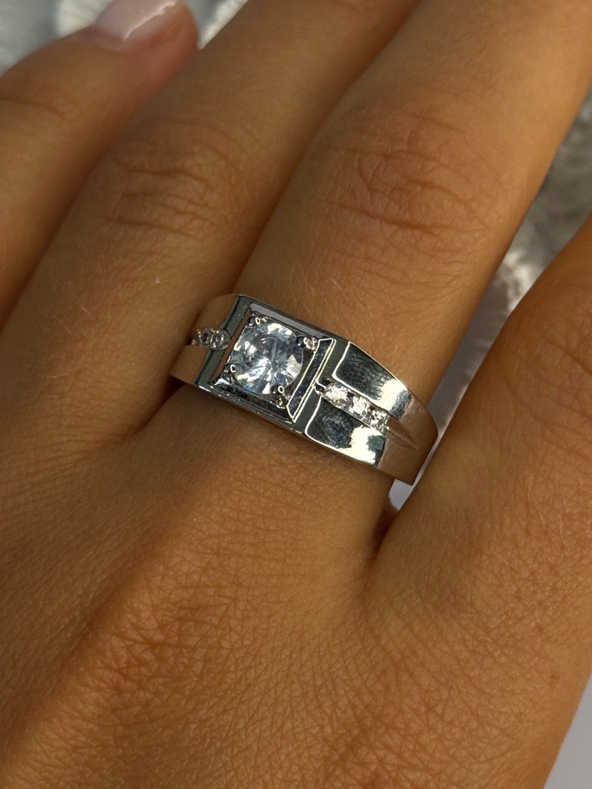 Mens 925 Sterling Silver CZ Ring Size 10