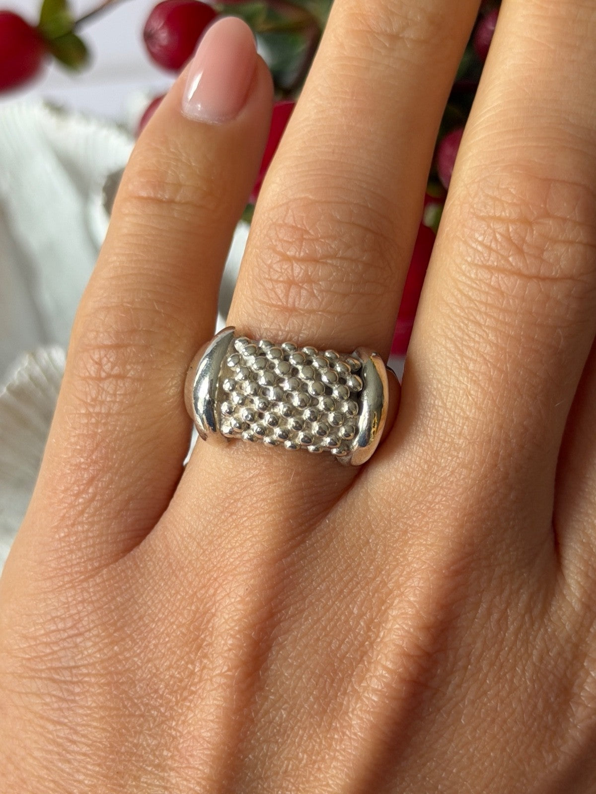 Unique Design 925 Sterling Silver Ring Size 7.5