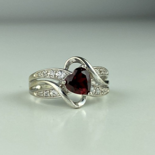 925 Sterling Silver Spinel & CZ "Heart" Ring Size 6.5