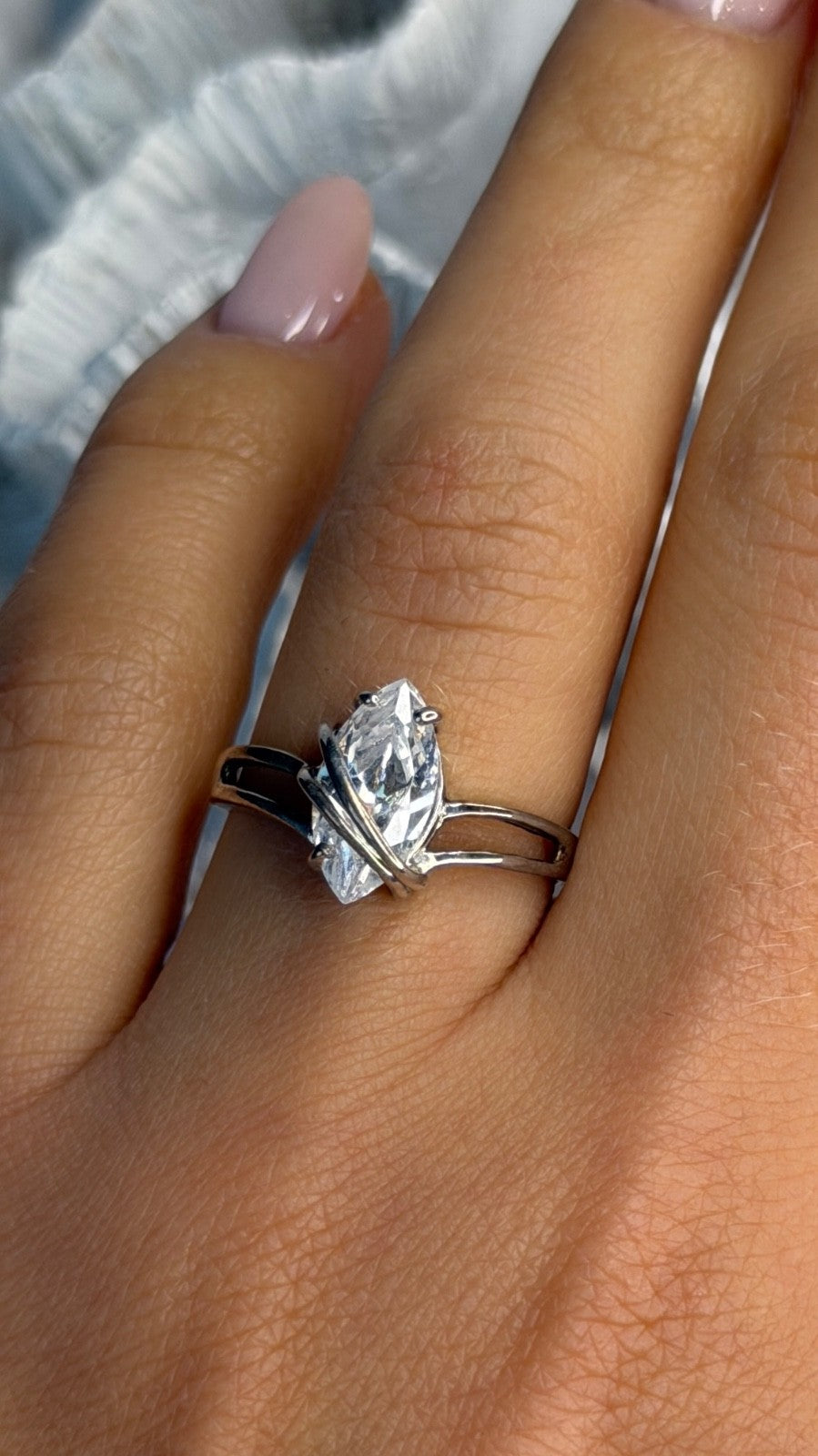 Elegant 925 Sterling Silver Cz Ring Size 8