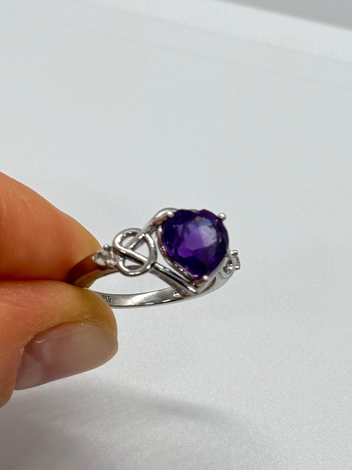 925 Sterling Silver Amethyst & Goshenite Heart Ring Size 6
