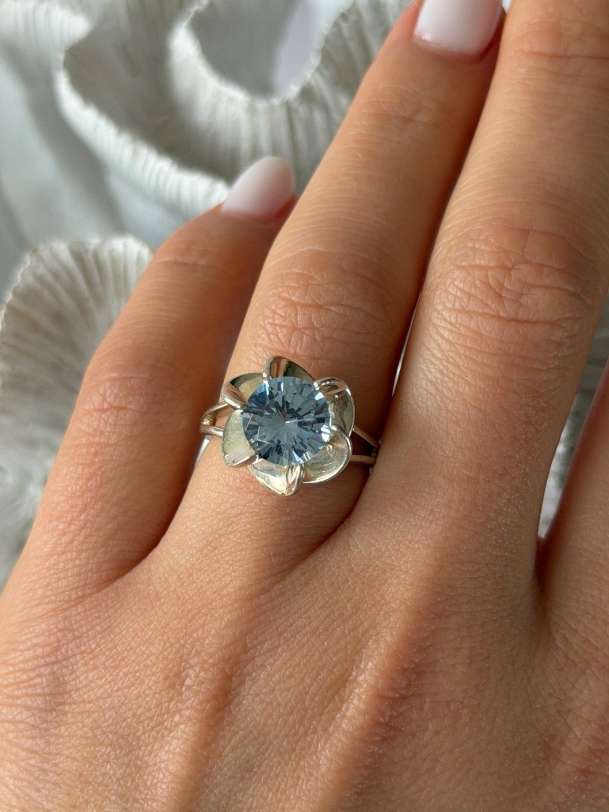 925 Sterling Silver Blue Cz Flower Ring Size 7