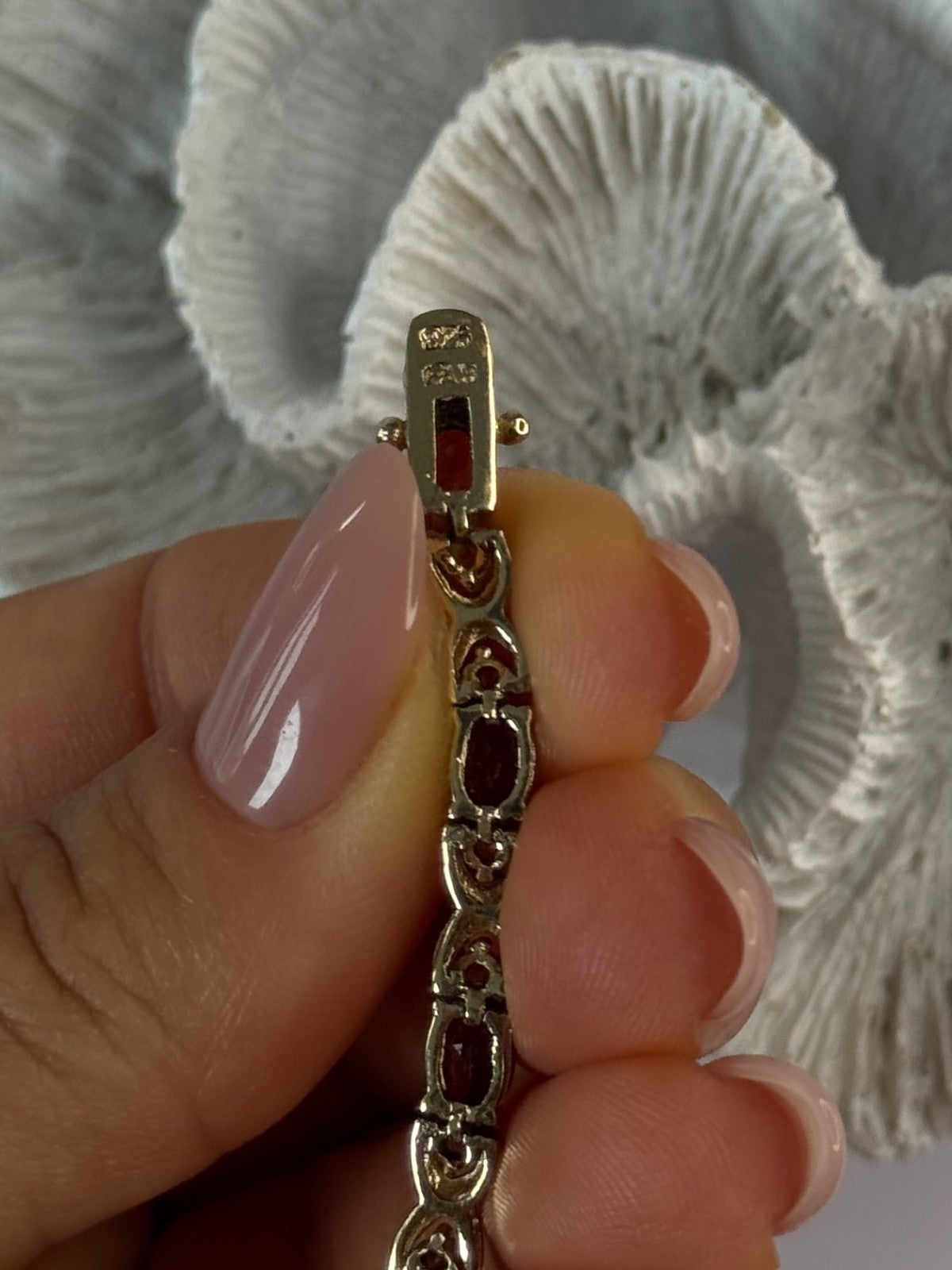 925 Sterling Silver Garnet & Beryl Bracelet Length 7