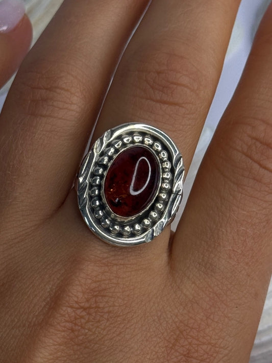 Vintage Design 925 Sterling Silver Amber Ring Size 9