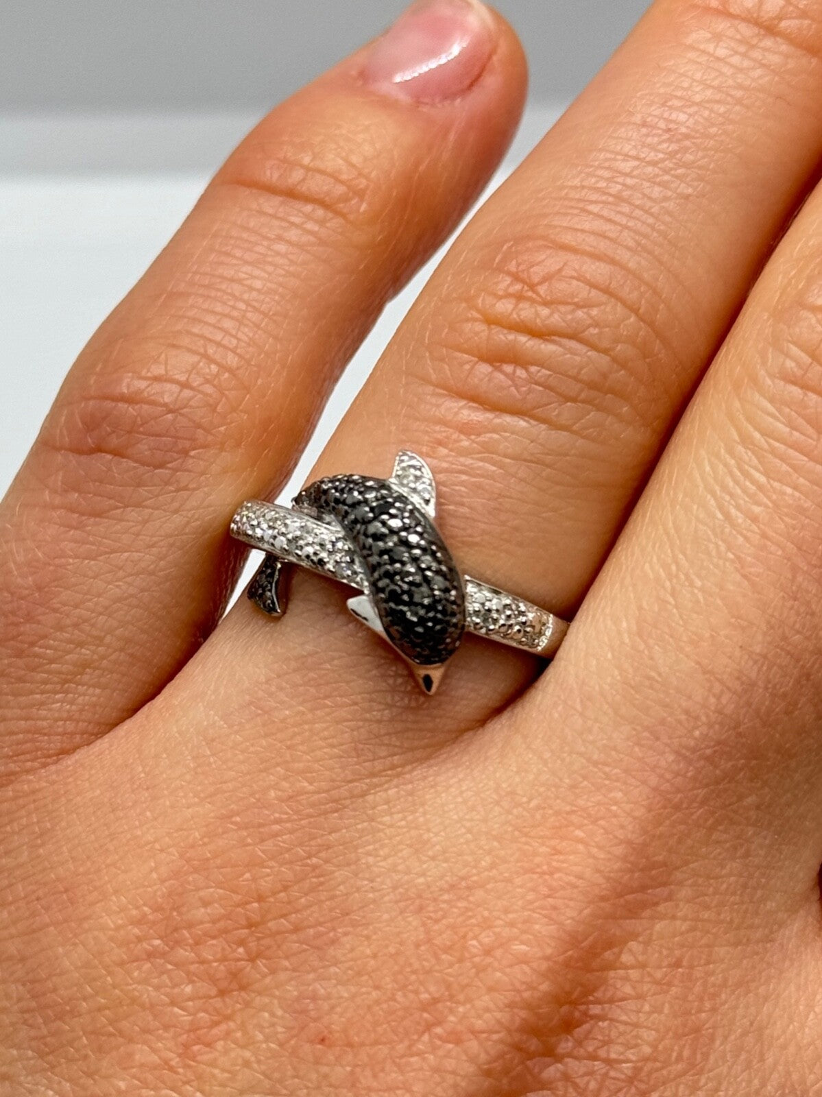 925 Sterling Silver Marcasite & CZ Dolphin Ring Size 6