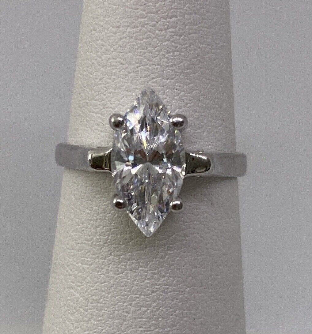 925 Sterling Silver CZ Ring Size 5
