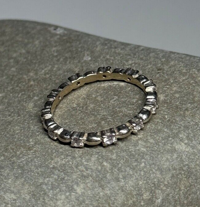 925 Sterling Silver CZ Ring Size 7