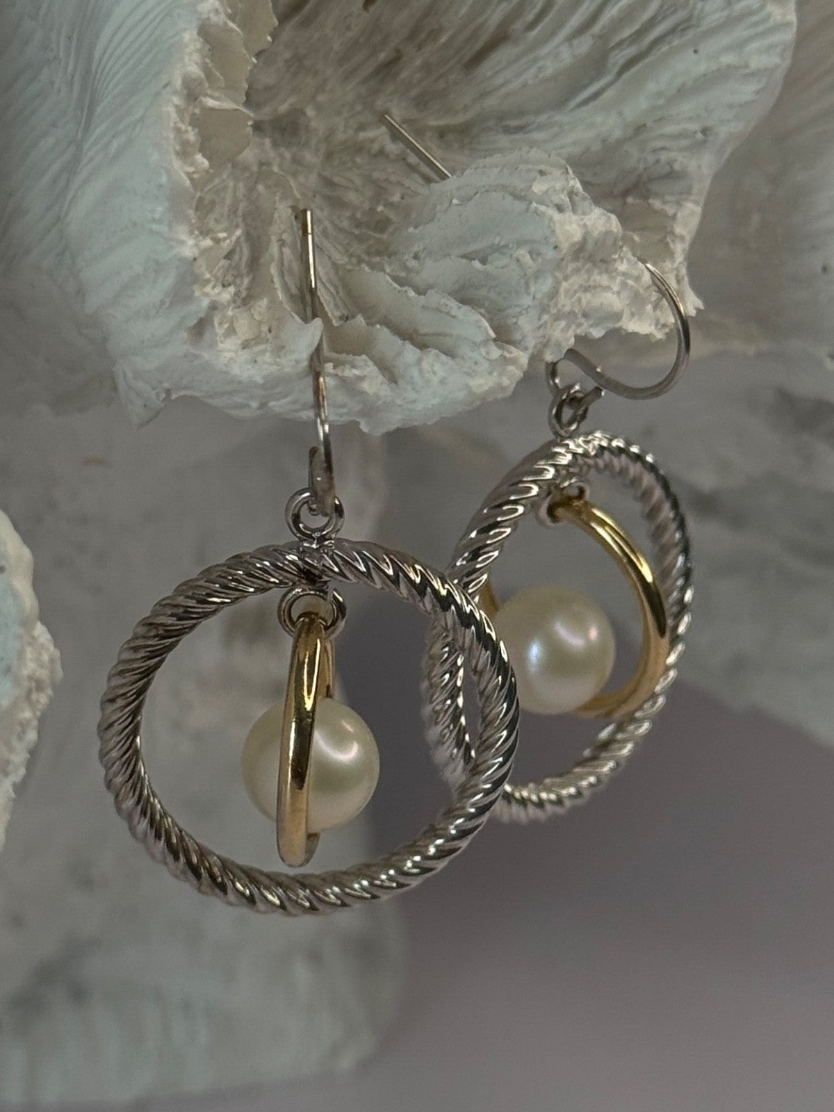 Elegant Design 925 Sterling Silver Gold Plated Part Pearl Earrings Length 1.30