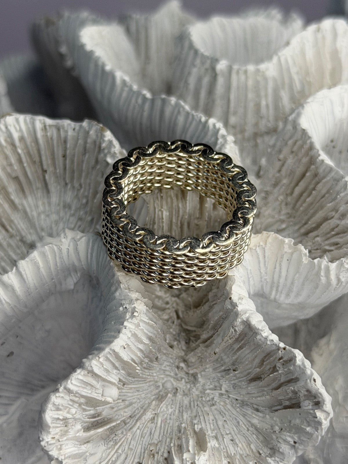 Elegant Unique Design 925 Sterling Silver Ring Size 6