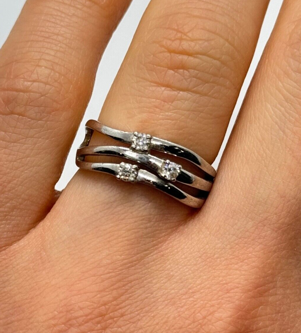925 Sterling Silver CZ Ring Size 6