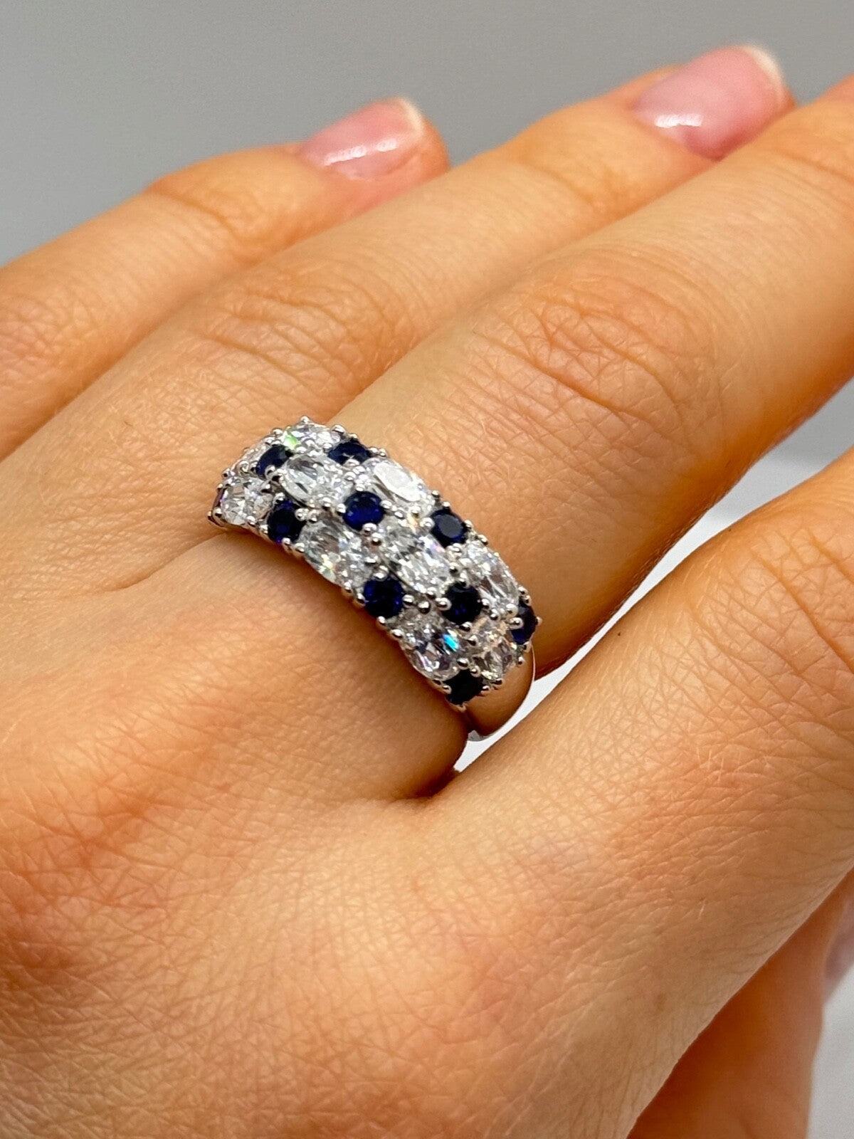 925 Sterling Silver CZ Ring Size 7