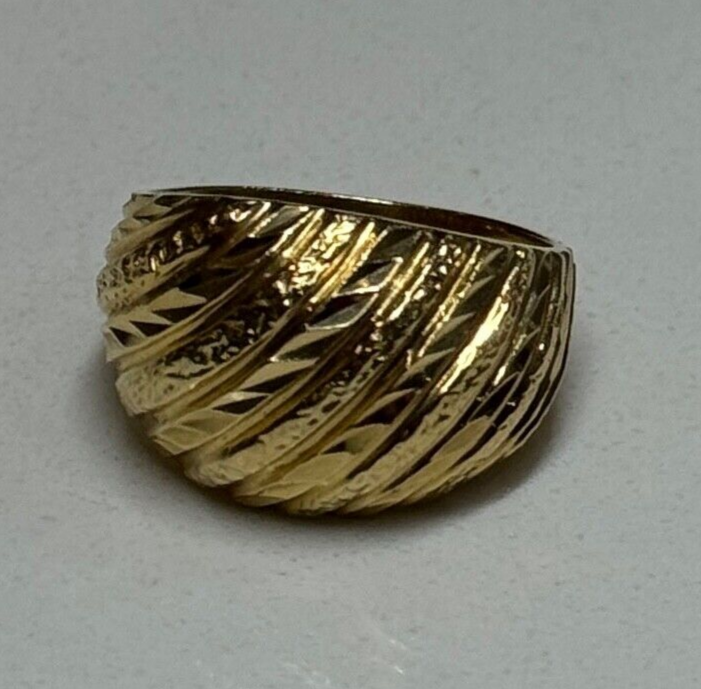 14K Yellow Gold Dream Ring Size 8