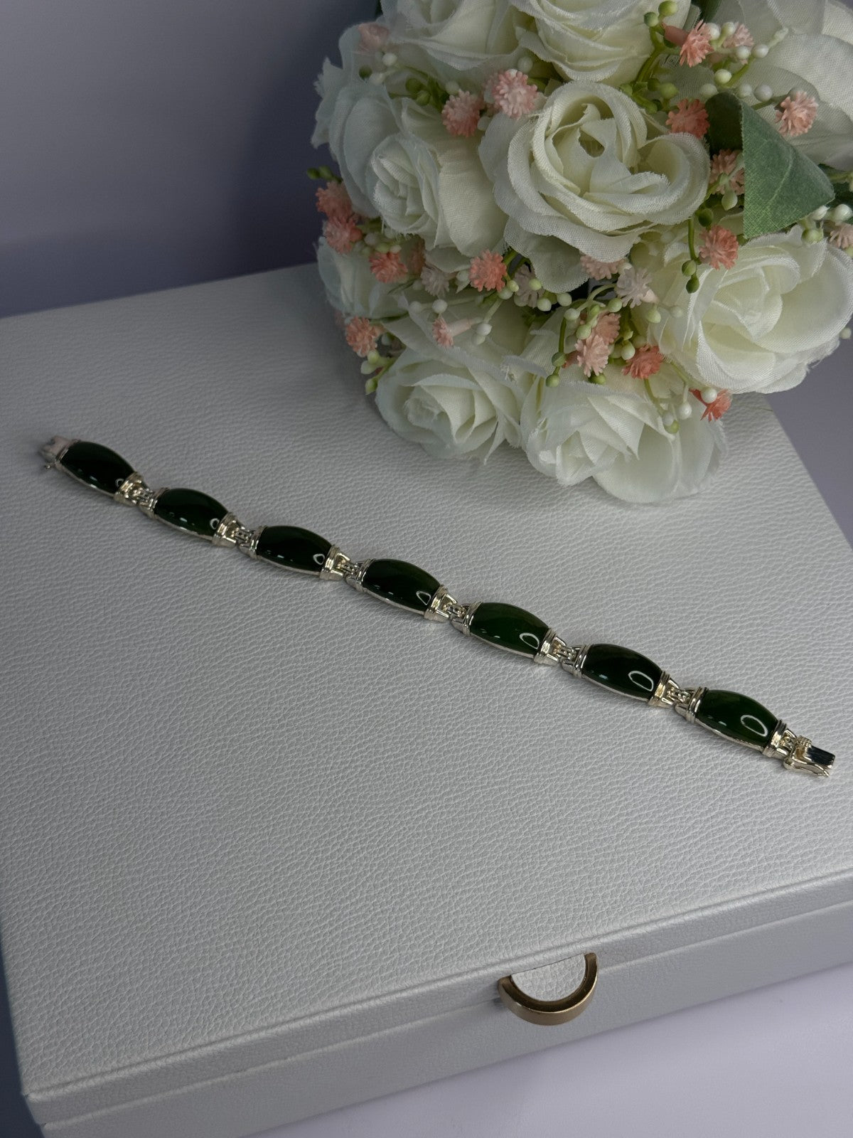 925 Sterling Silver Green Nephrite Bracelet Length 7.5