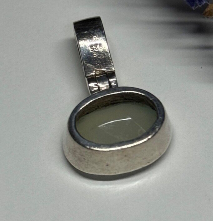 925 Sterling Silver Nephrite Pendant