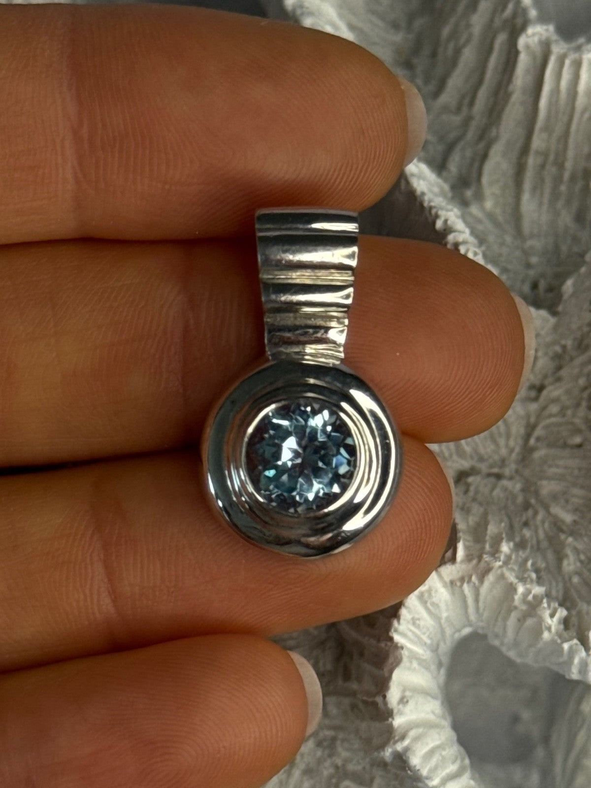925 Sterling Silver Blue Topaz Pendant Length 1 Inch