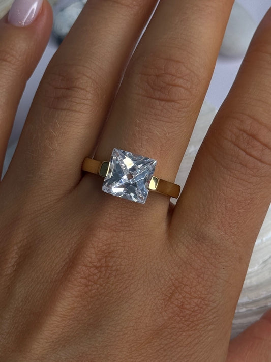 Classy Design 925 Sterling Silver Gold Plated Cz Ring Size 10