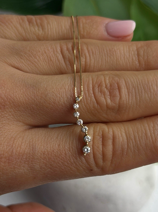 Elegant 14K Yellow Gold Diamond Necklace Length 18 inch