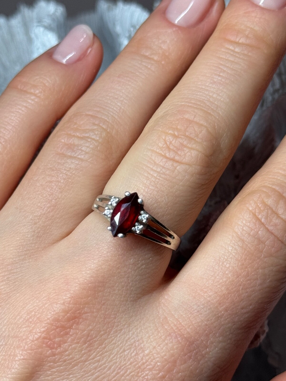 925 Sterling Silver Garnet Ring Size 7