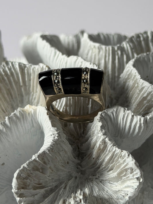 Vintage 925 Sterling Silver Onyx & Marcasite Ring Size 8.5
