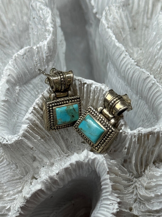 Vintage 925 Sterling Silver Turquoise Earrings Length 0.7 Inch