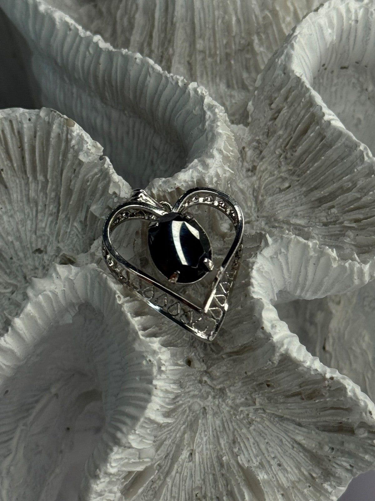 925 Sterling Silver Hematite Heart Pendant Length 1 Inch