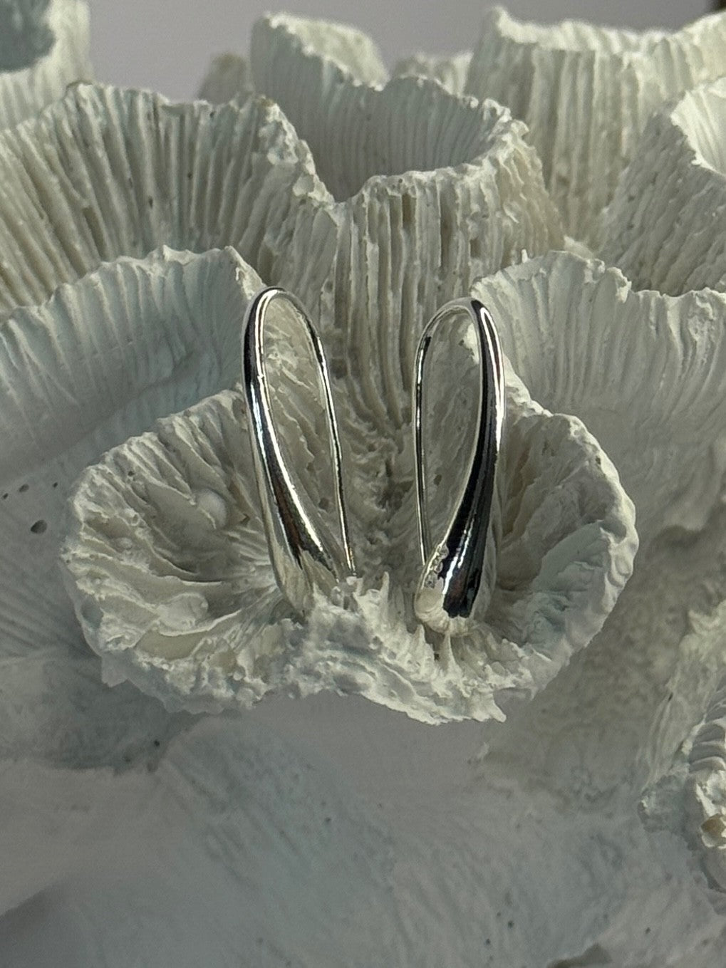 Elegant Design 925 Sterling Silver Earrings Length 1 Inch