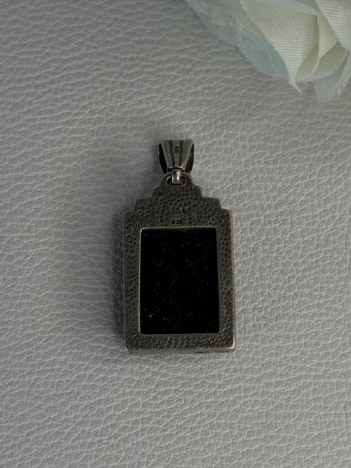 Vintage 925 Sterling Silver Amber Pendant Length 1.50 Inch