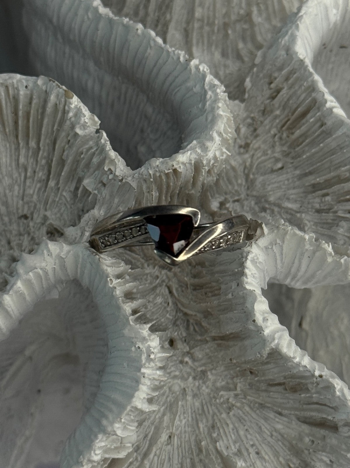 925 Sterling Silver Garnet & Beryl Ring Size 6.5