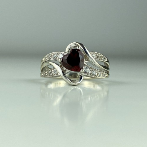 925 Sterling Silver Spinel & CZ "Heart" Ring Size 6.5