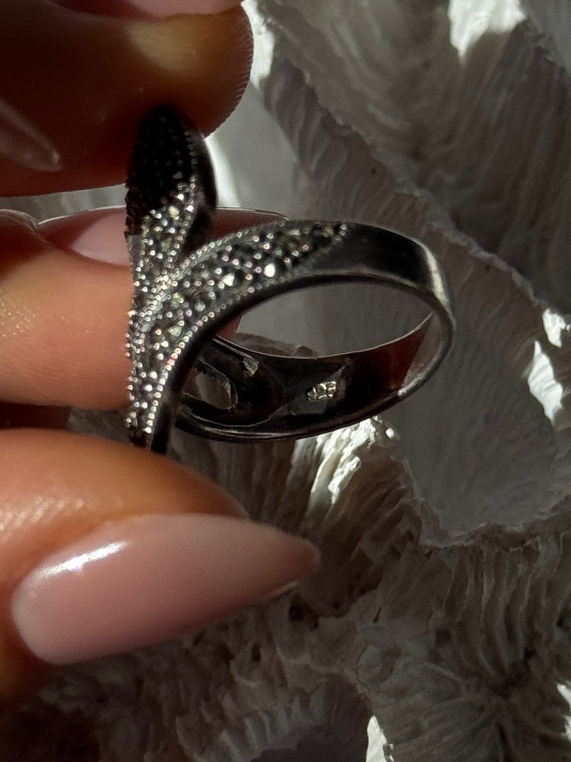 Beautiful Design 925 Sterling Silver Marcasite Ring Size 7.5