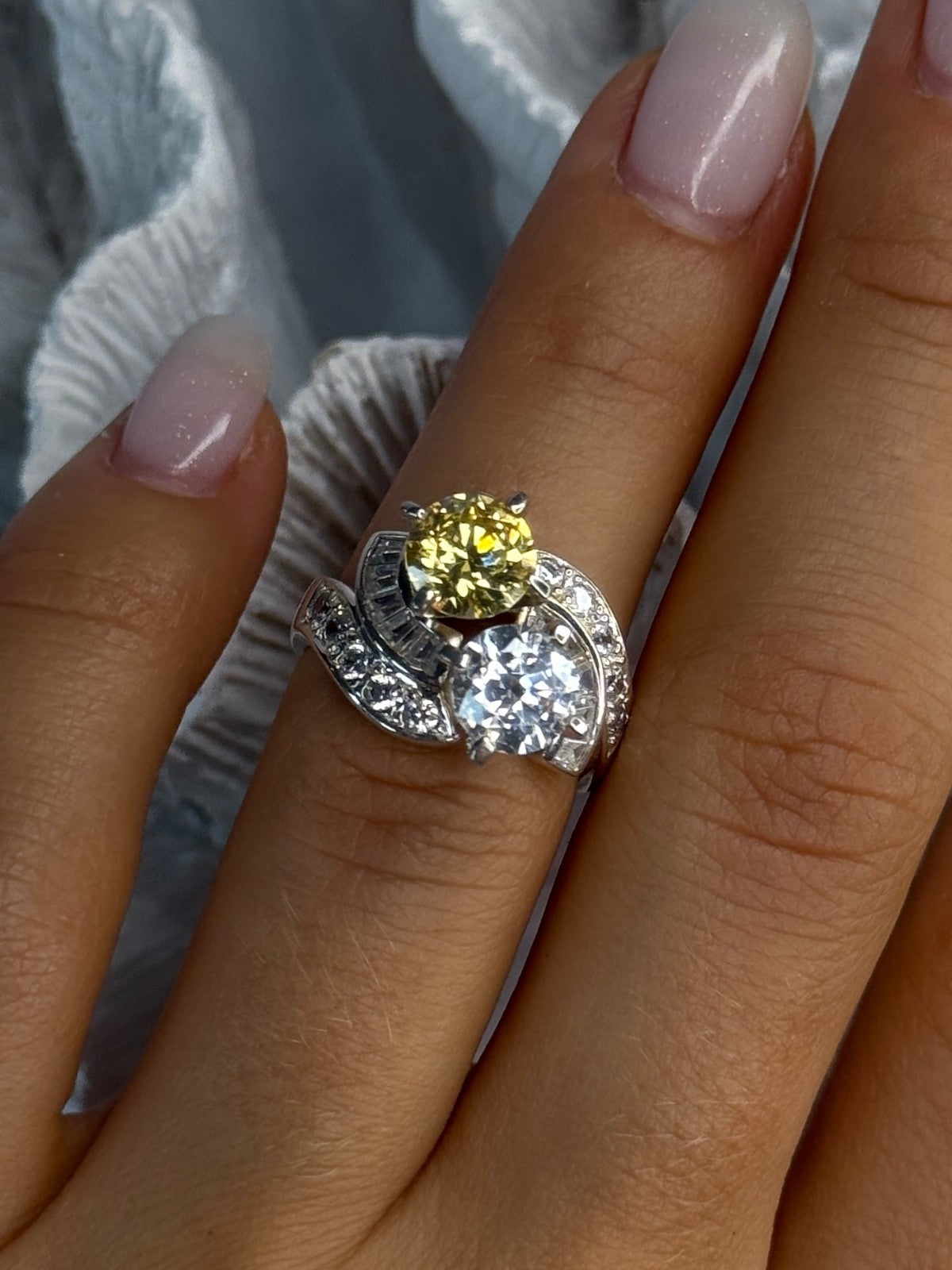 925 Sterling Silver Yellow & White Cz Ring Size 6