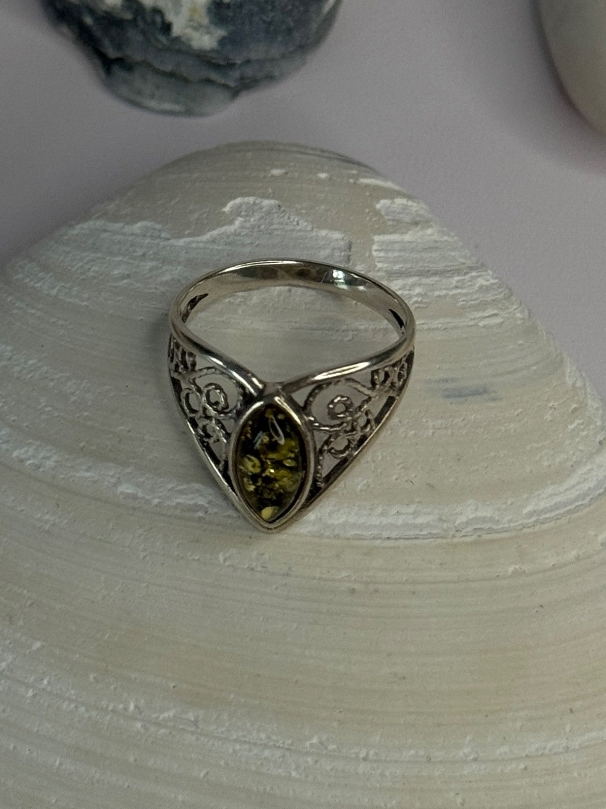 Vintage Classy Design 925 Sterling Silver Amber Ring Size 6