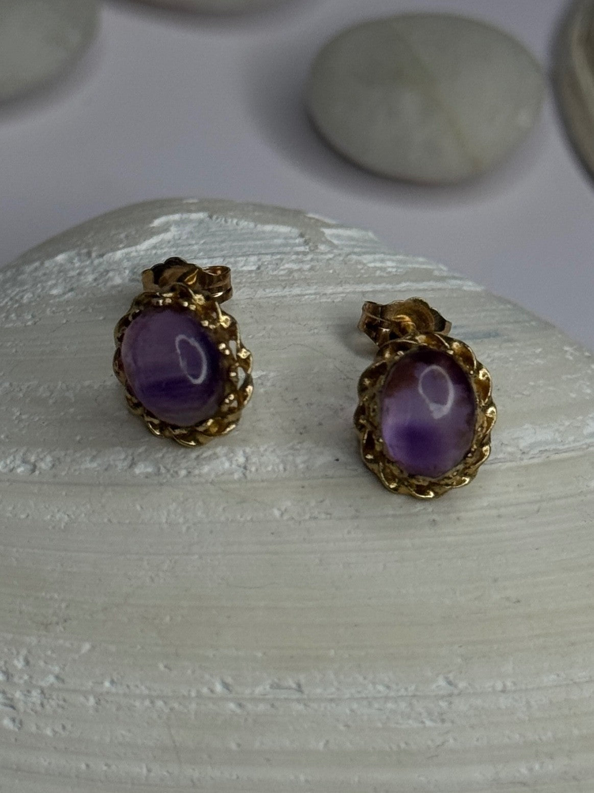 14K Yellow Gold Amethyst Stud Earrings Length 0.40 Inch
