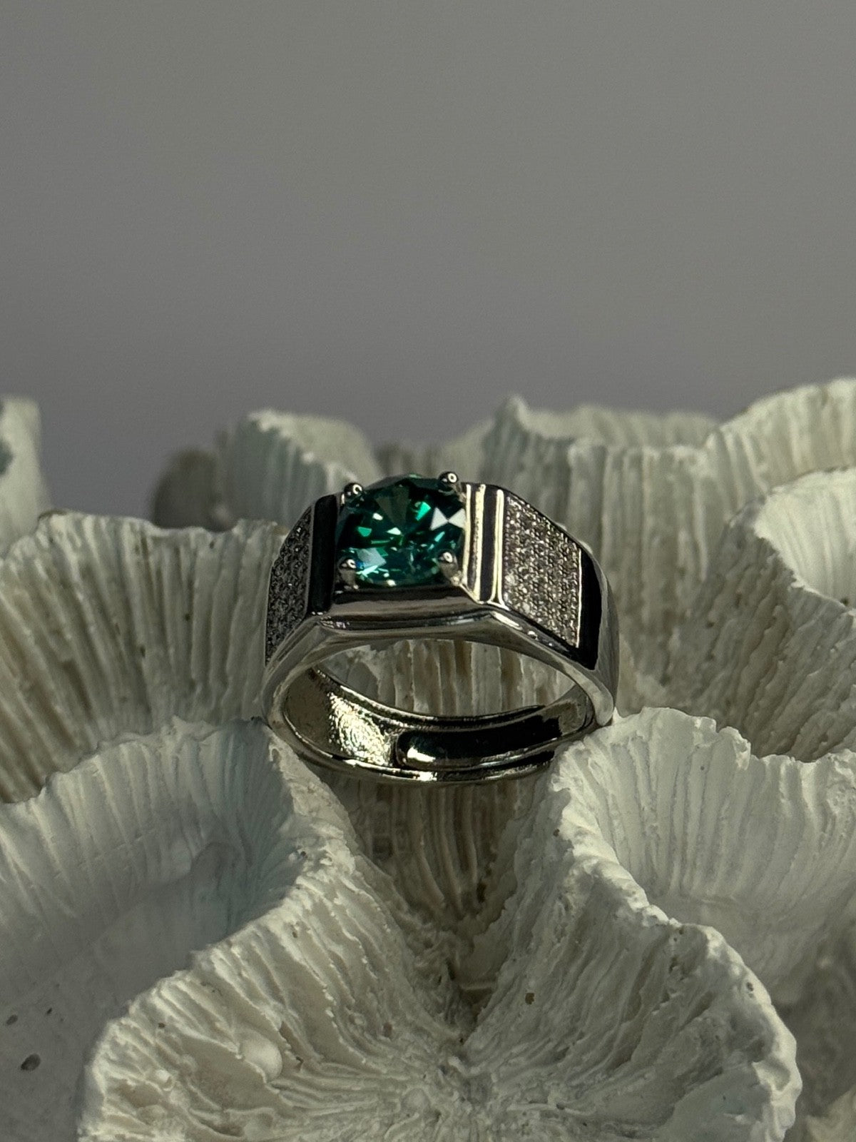 Mens 925 Sterling Silver CZ Ring Sizable 9